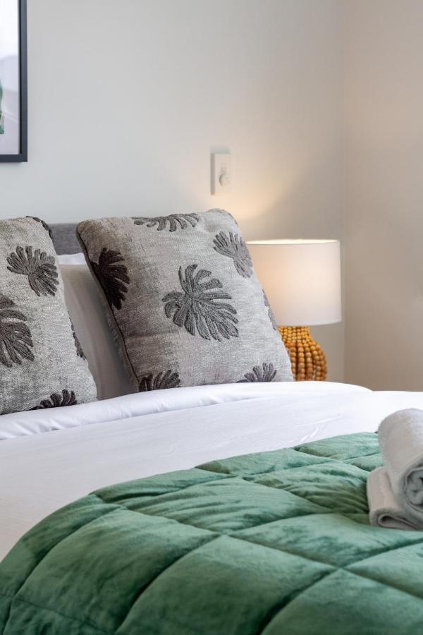 クライストチャーチUpper Riccarton Dream - 2 Bed 2 Bath W/Carparkアパートメント エクステリア 写真