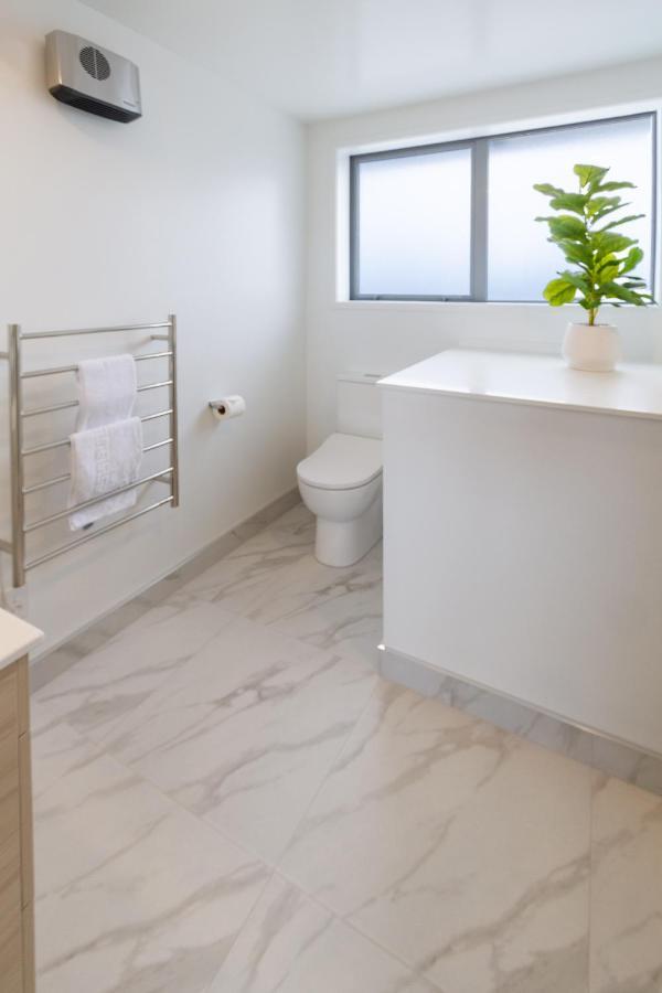 クライストチャーチUpper Riccarton Dream - 2 Bed 2 Bath W/Carparkアパートメント エクステリア 写真